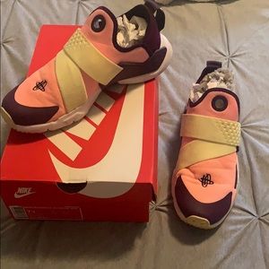 NIKE HUARACHE EXTREME sneakers